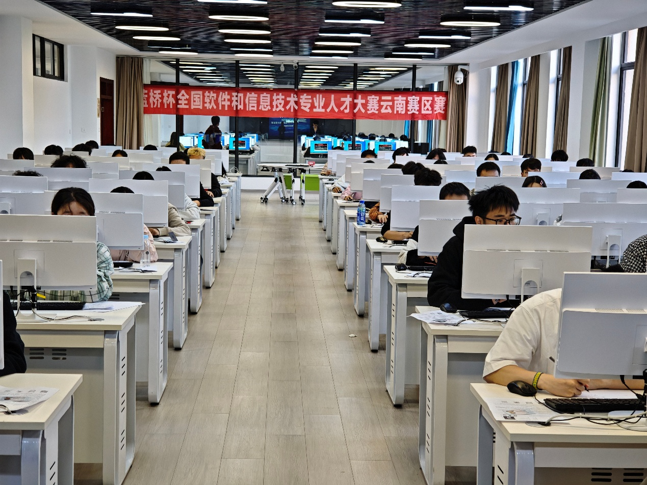 以赛促学强本领，竞技赋能育英才——威廉希尔中文官方网站4月密集举办六大学科竞赛